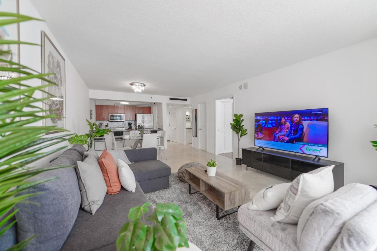 Wonderful Condo In Brickell With Pool And Gym Miami Exterior photo